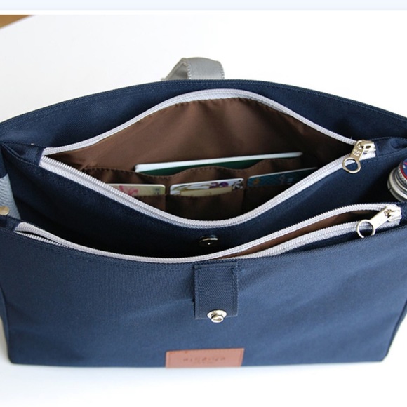 Pick Up Travel Bag - Picture 11 of 16